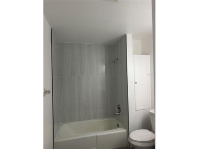 Bright, inviting, and move-in ready, this charming 2-bedroom - photo 10
