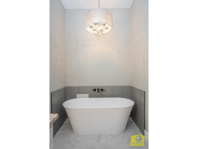 Like-new Bentwood Country Club home featuring 3 bedrooms, 2 - photo 23