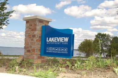Enjoy great views of Houghton Lake, the state's largest inland - photo 25