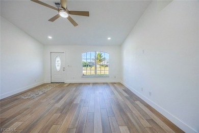 Nestled in NW Cape Coral, this beautifully refreshed 3-bedroom - photo 5