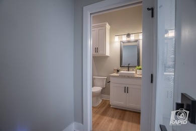 Like-new Bentwood Country Club home featuring 3 bedrooms, 2 - photo 48