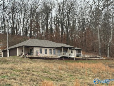 Lake Guntersville Home For Sale in Scottsboro Alabama