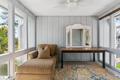 Well-appointed townhome in an ideal island location! Come see - photo 14