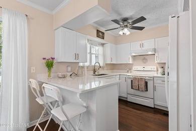 Well-appointed townhome in an ideal island location! Come see - photo 20