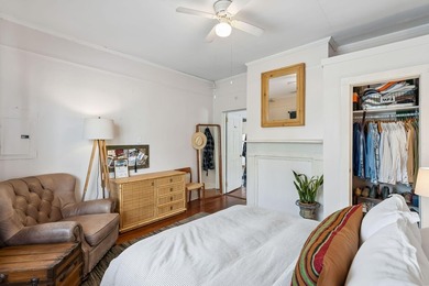 Charming 2 bedroom, 1 bath cottage on a quiet one way street - photo 23
