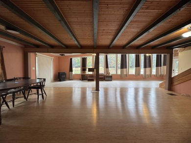 Welcome to your own slice of Maine paradise!  This 3-bedroom