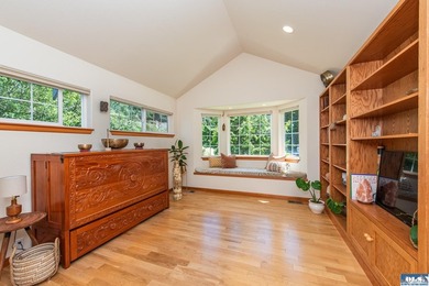 Welcome to a home where craftsmanship, comfort, and Sequim - photo 25