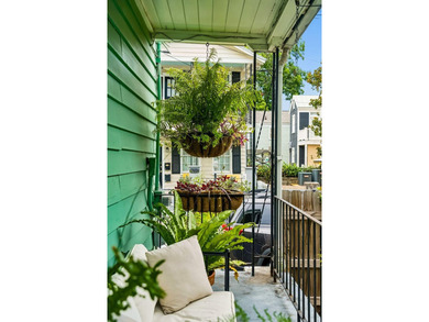 Charming 2 bedroom, 1 bath cottage on a quiet one way street - photo 28