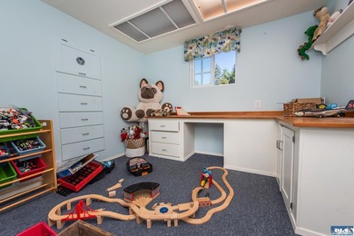 Welcome to a home where craftsmanship, comfort, and Sequim - photo 32