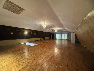 Welcome to your own slice of Maine paradise!  This 3-bedroom