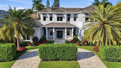 Introducing 725 Harbour Drive, ultimate luxury, situated in the - photo 2