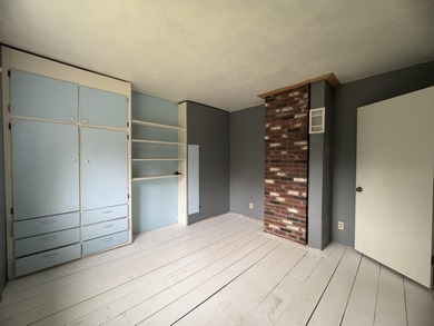 Welcome to your own slice of Maine paradise!  This 3-bedroom