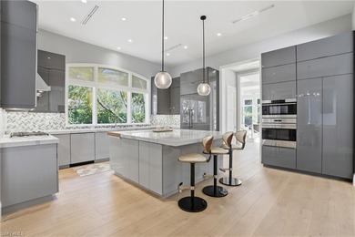 Introducing 725 Harbour Drive, ultimate luxury, situated in the - photo 9