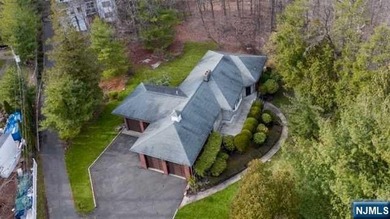 All Brick Ranch on Double Lots in Alpine. A Private Forest - photo 2