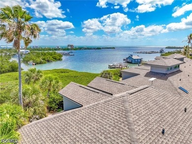 Dock your boat and enjoy water views from an end-unit townhome - photo 11