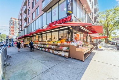 Flushing Downtown Studio - Square layout, easy approval. Needs