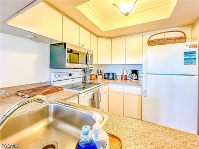 Dock your boat and enjoy water views from an end-unit townhome - photo 14