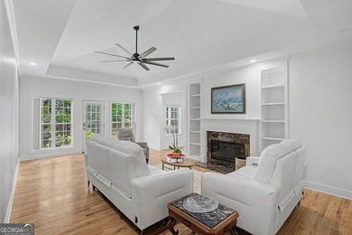 COMPLETELY RENOVATED INSIDE AND OUT! This beautifully updated - photo 15