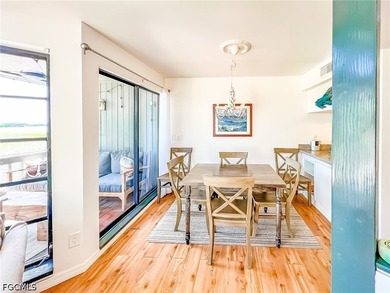 Dock your boat and enjoy water views from an end-unit townhome - photo 18