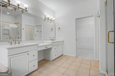 COMPLETELY RENOVATED INSIDE AND OUT! This beautifully updated - photo 19