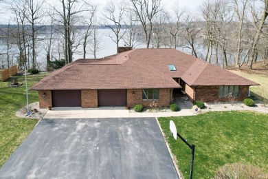 Lake Freeman Home For Sale in Monticello Indiana