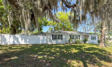 Move-in ready 3-bedroom, 2-bath home in a highly desirable - photo 2