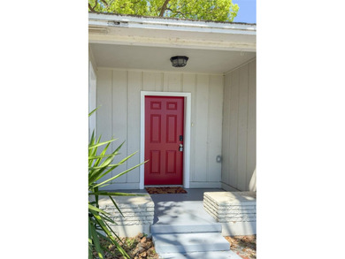 Move-in ready 3-bedroom, 2-bath home in a highly desirable - photo 3