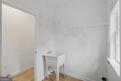 COMPLETELY RENOVATED INSIDE AND OUT! This beautifully updated - photo 29