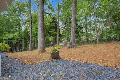 COMPLETELY RENOVATED INSIDE AND OUT! This beautifully updated - photo 38