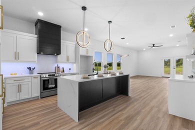 NEW CONSTRUCTION ON 1 ACRE IN QUINLAN, TX!! Enjoy the perfect - photo 3