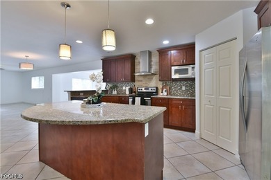 Spacious Home on a Rare Double Lot with Endless Possibilities - photo 8