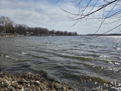 Lake Lot For Sale in Leesburg, Indiana