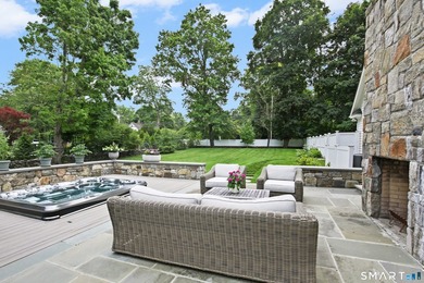 Meticulously maintained and move-in ready, 2 Half Mile Common - photo 29