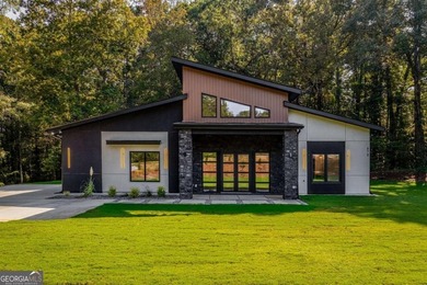 (private lake, pond, coastal) Home For Sale in Winder Georgia