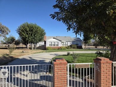 (private lake, pond, creek) Home Sale Pending in Palmdale California