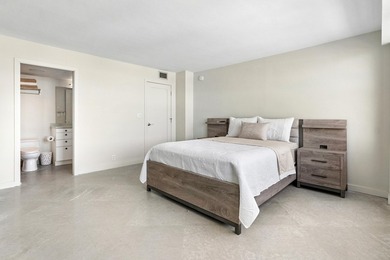 Experience South Florida waterfront living in this beautiful - photo 11