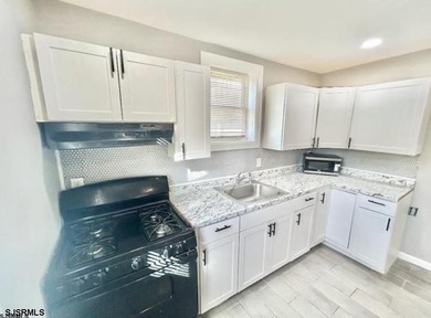 Welcome to Atlantic City! Located downtown this duplex is only 4 - photo 2