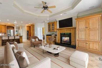 Absolutely stunning, one-owner, impeccably maintained all-brick - photo 17