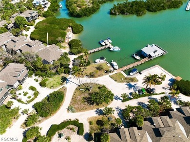 Priced to Sell! Positioned directly on the harbor in Safety - photo 22