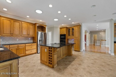 Absolutely stunning, one-owner, impeccably maintained all-brick - photo 22