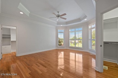 Absolutely stunning, one-owner, impeccably maintained all-brick - photo 29