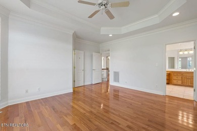 Absolutely stunning, one-owner, impeccably maintained all-brick - photo 31