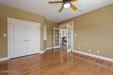 Absolutely stunning, one-owner, impeccably maintained all-brick - photo 33