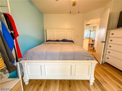 Priced to Sell! Positioned directly on the harbor in Safety - photo 34