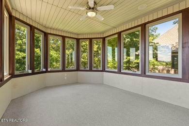 Absolutely stunning, one-owner, impeccably maintained all-brick - photo 42