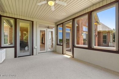 Absolutely stunning, one-owner, impeccably maintained all-brick - photo 43