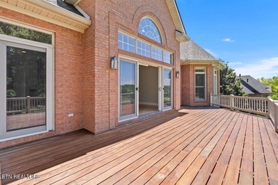 Absolutely stunning, one-owner, impeccably maintained all-brick - photo 44