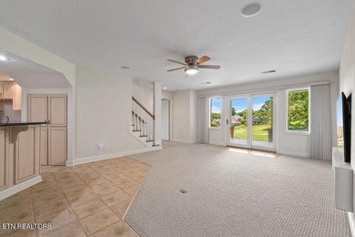 Absolutely stunning, one-owner, impeccably maintained all-brick - photo 50