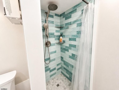 Located in the heart of Ocean City, this lovingly maintained - photo 7