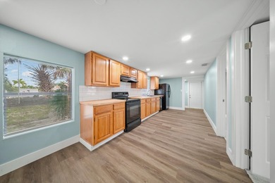 Fully renovated home in the heart of Fort Pierce! This 3-bedroom - photo 9